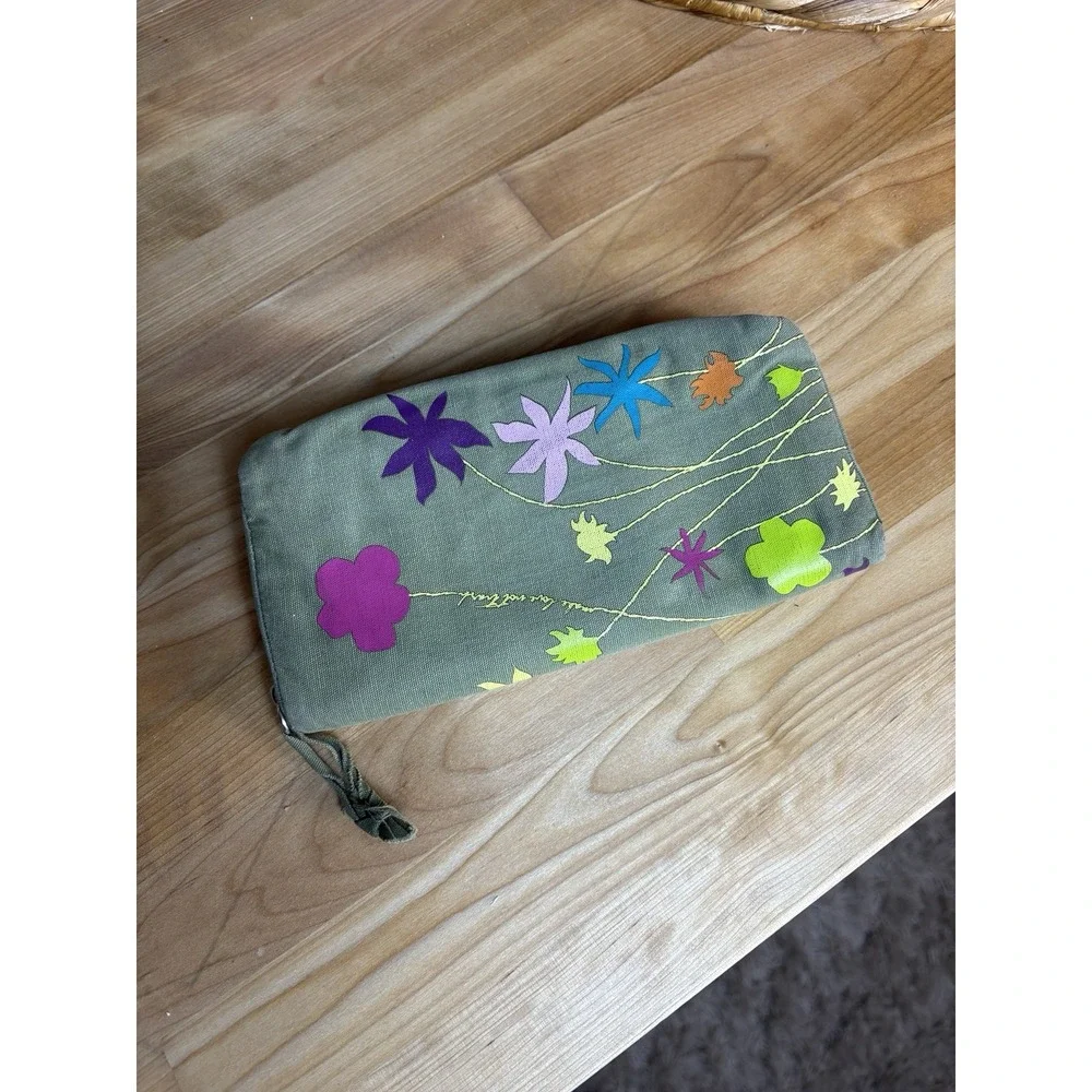 Make‎ Love Not Trash Floral Handpainted Wallet Green Multi Zip Around Boho Hippy